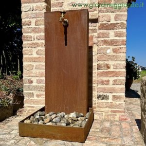 Colonna rubinetto in acciaio CORTEN per giardino mis. cm. 10x40 h100