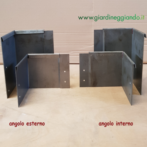 PICCHETTO+ANGOLARE+PER+BORDURE+AD+INCASTRO+DI+GIARDINEGGIANDO
