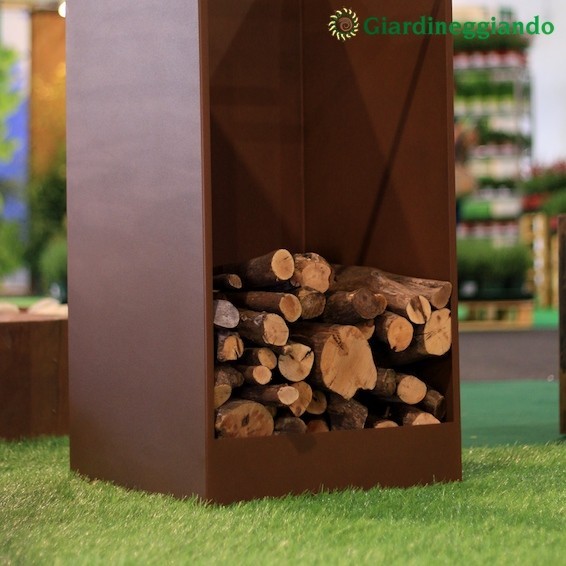 Giardineggiando - Portalegna da esterno in acciaio CORTEN – misure cm.  45×45 h 100